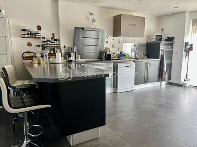 Maison - 166 m² - 6 pièces