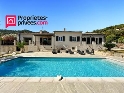 Maison - 160 m² - 6 pièces