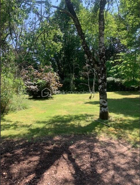 Terrain constructible - 747 m²