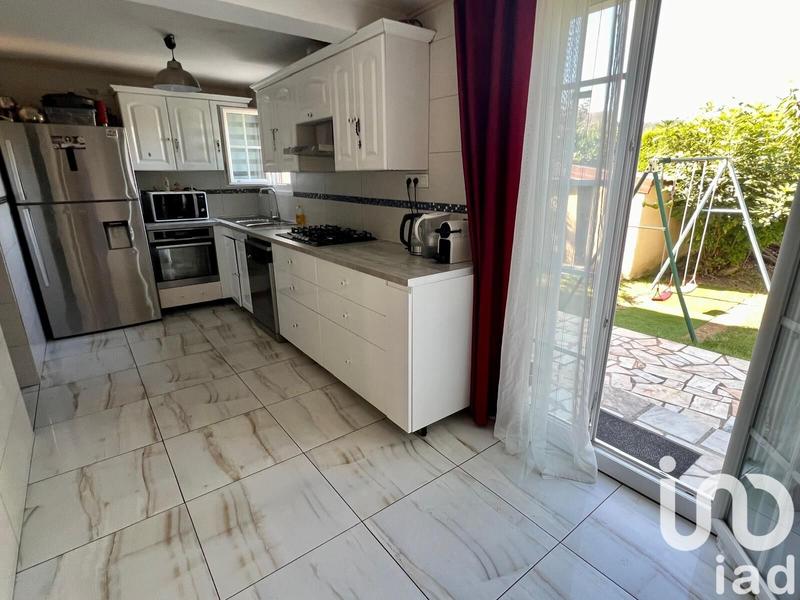 Maison - 121 m² - 6 pièces