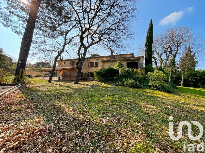 Maison - 216 m² - 7 pièces