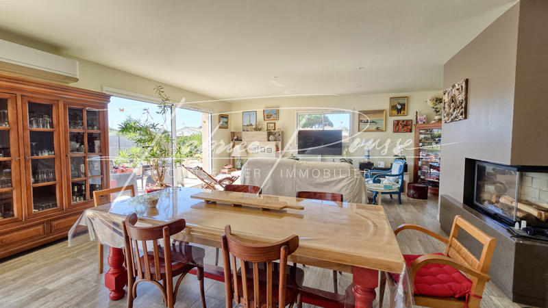 Propriété - 195 m² - 6 pièces