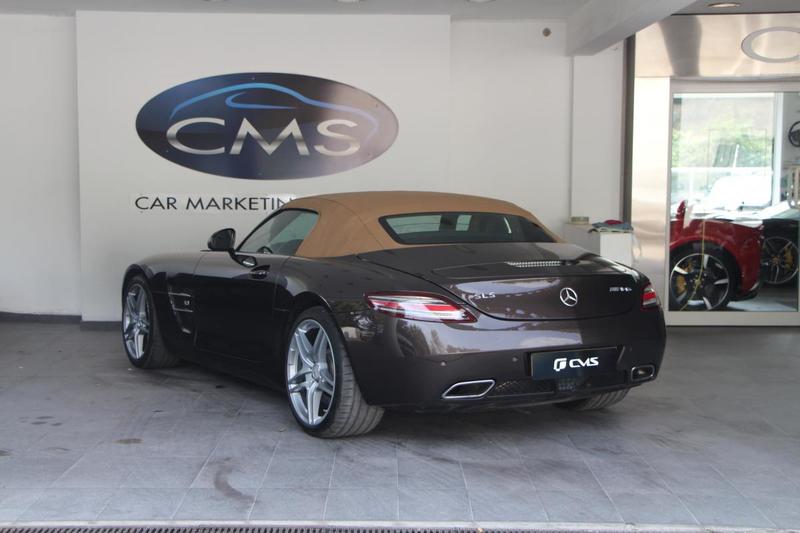 Mercedes Sls Amg Roadster a