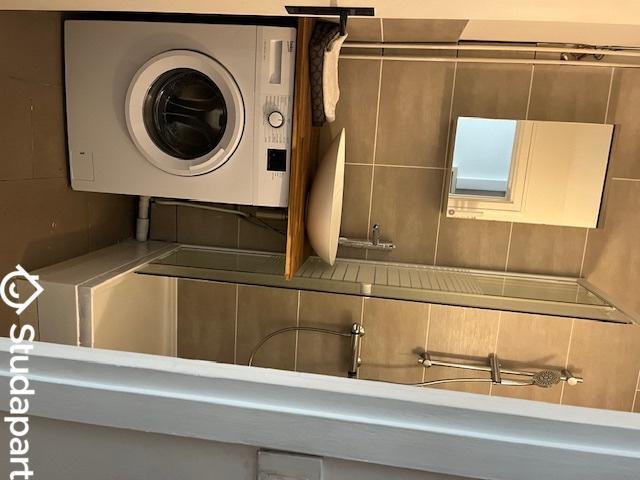 Maison - 10 m² - 1 pièce