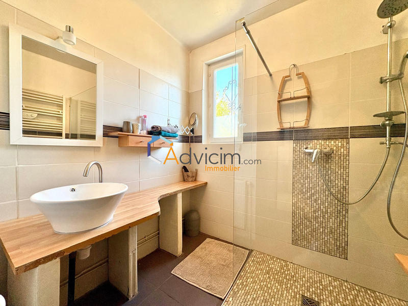 Maison - 137 m² - 5 pièces