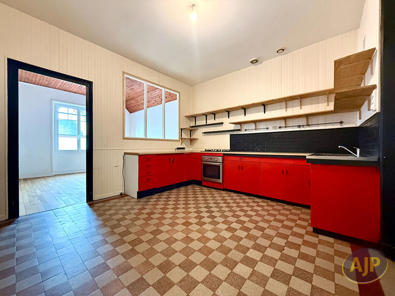 Maison - 123 m² - 6 pièces