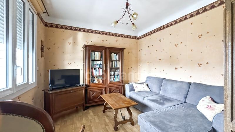 Maison - 99 m² - 5 pièces