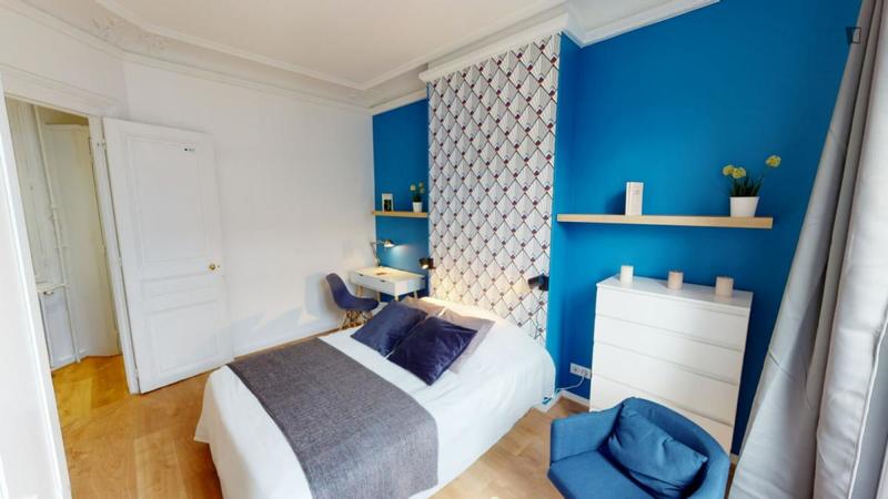 Chambre - 12 m² - 7 pièces