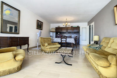 Appartement - 93 m² - 3 pièces