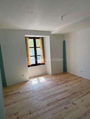 Appartement - 102 m² - 4 pièces