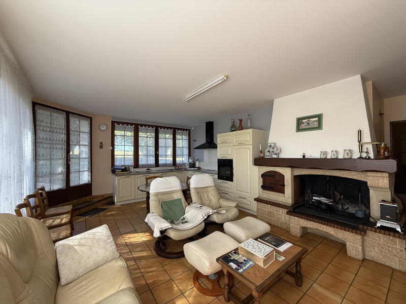 Maison - 400 m² - 12 pièces