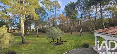 Maison - 206 m² - 8 pièces