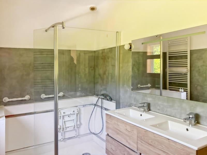 Maison - 150 m² - 5 pièces