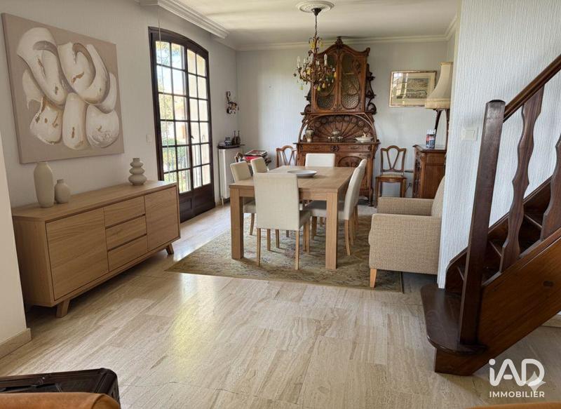 Maison - 226 m² - 6 pièces