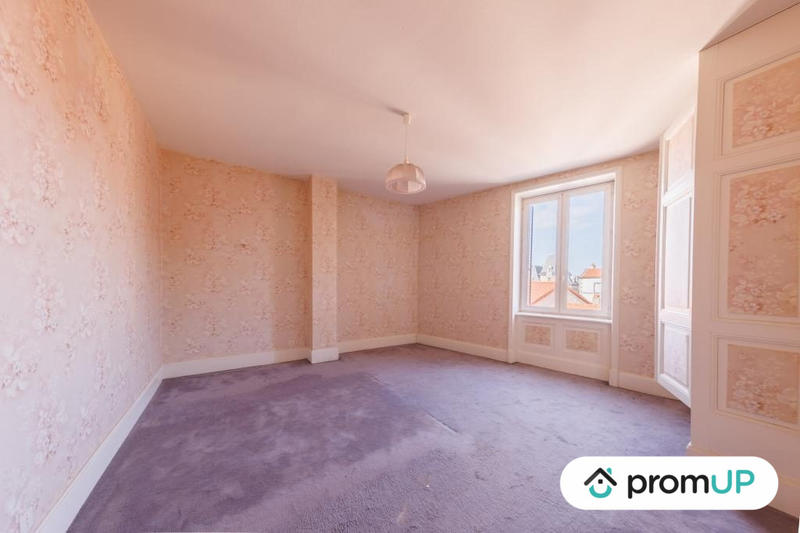 Maison ancienne - 180 m² - 8 pièces