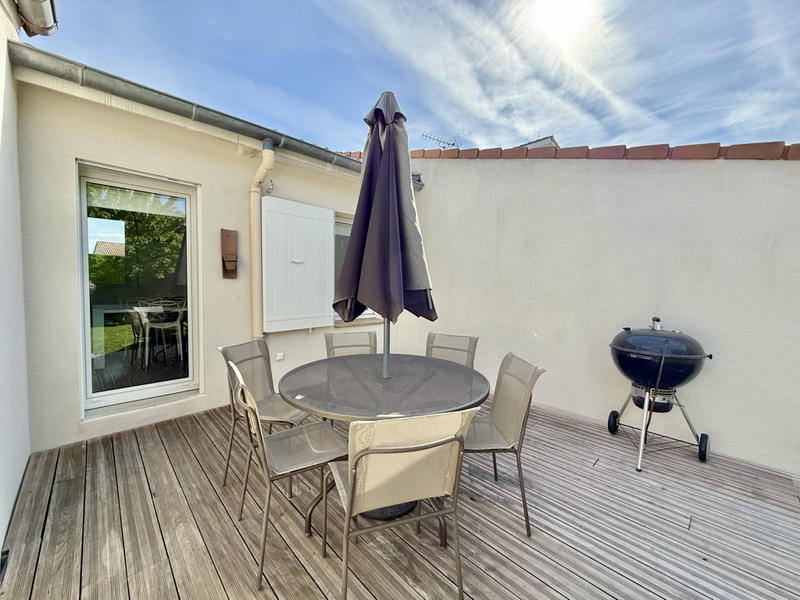 Maison - 274 m² - 10 pièces