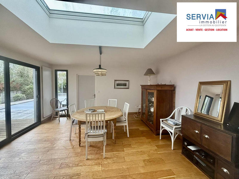 Maison - 150 m² - 7 pièces