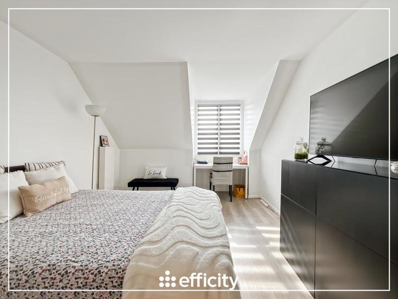 Maison - 195 m² - 8 pièces