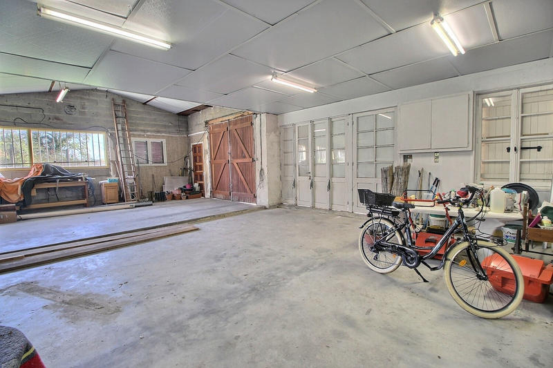 Local d'activité / Entrepôt - 200 m² - 1 pièce