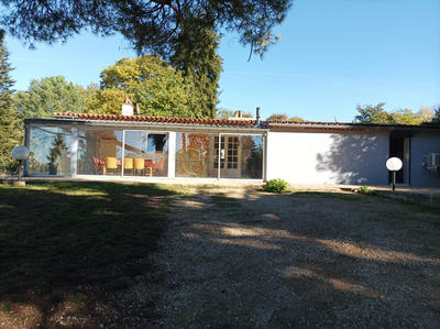 Maison - 140 m² - 5 pièces