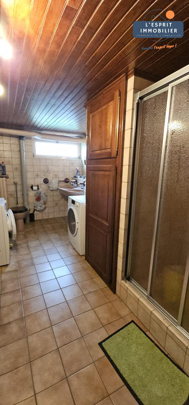 Maison - 223 m² - 7 pièces