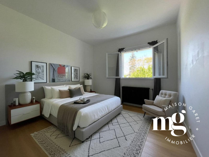 Maison - 187 m² - 8 pièces