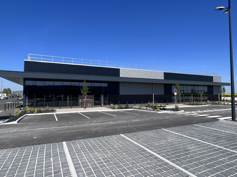 Local commercial - 1 068 m²