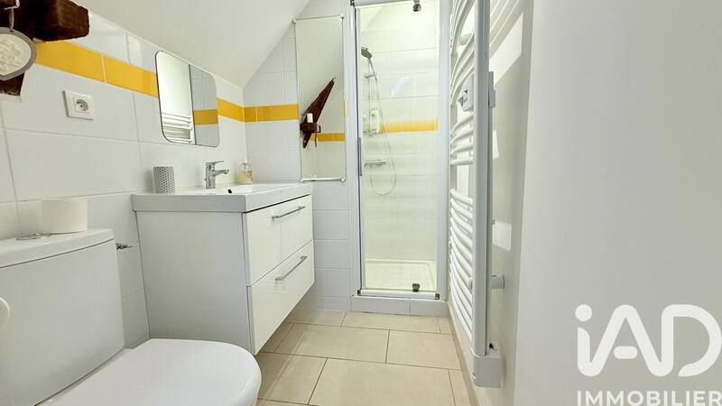 Maison - 165 m² - 8 pièces