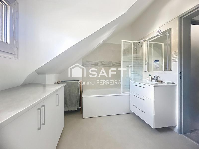 Maison - 92 m² - 5 pièces