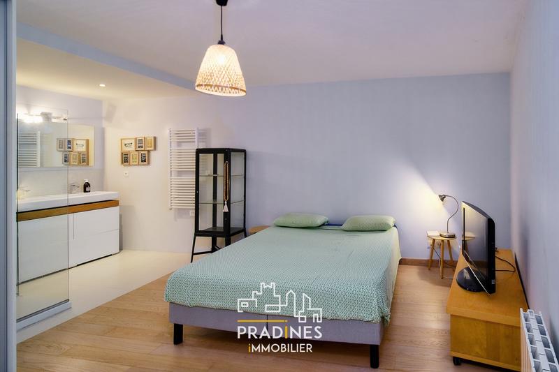 Appartement - 145 m² - 6 pièces