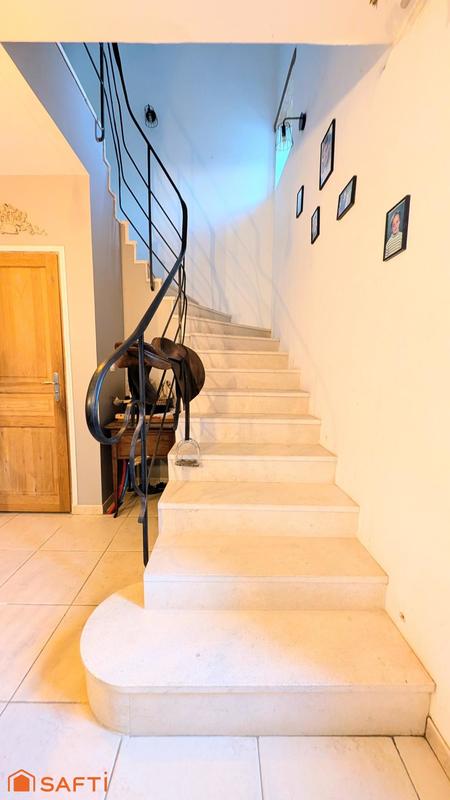 Maison de maîtres - 390 m² - 12 pièces