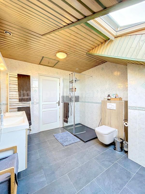 Maison - 145 m² - 5 pièces