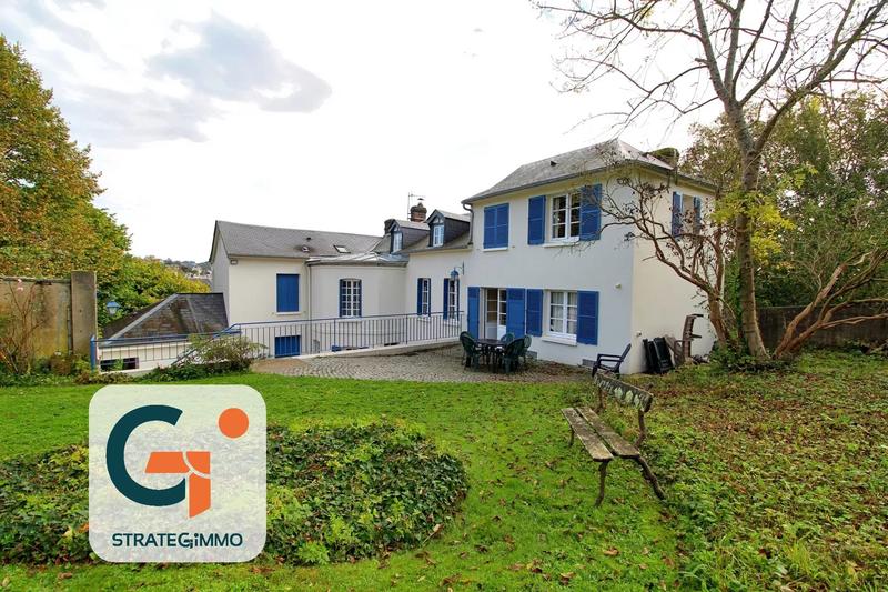 Maison - 291 m² - 12 pièces