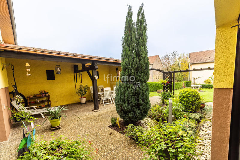 Maison - 270 m² - 5 pièces