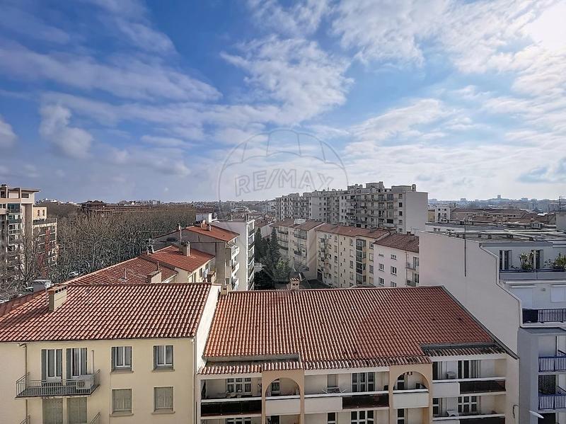 Appartement - 102 m² - 5 pièces