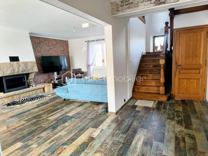 Maison traditionnelle - 174 m² - 6 pièces