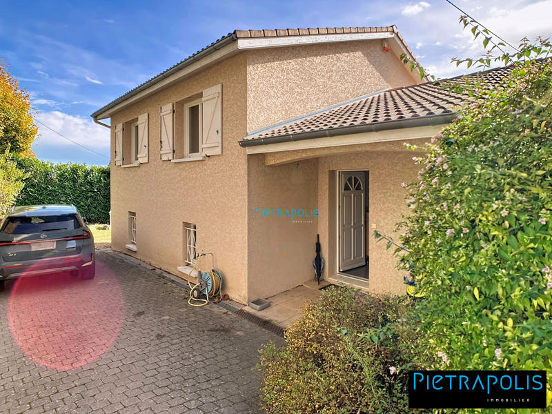 Maison - 140 m² - 5 pièces