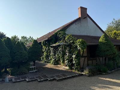 Demeure - 278 m² - 8 pièces