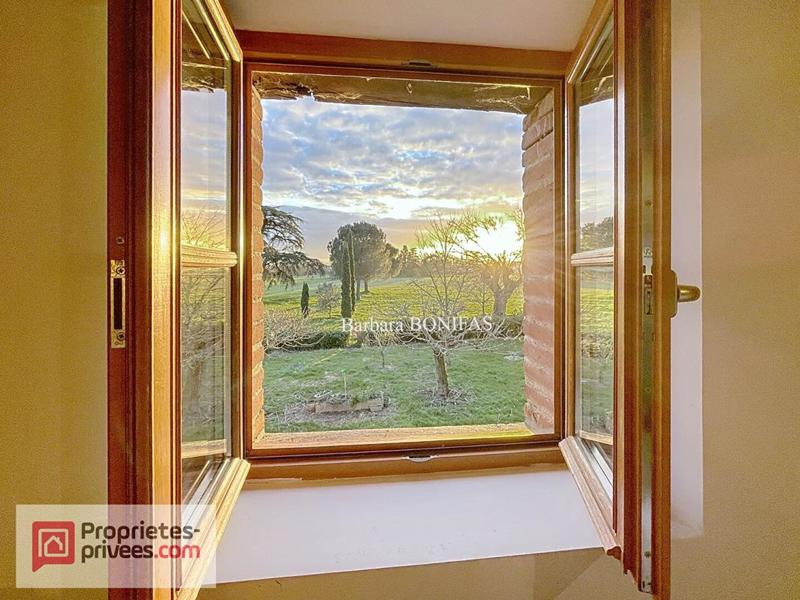 Maison - 340 m² - 10 pièces