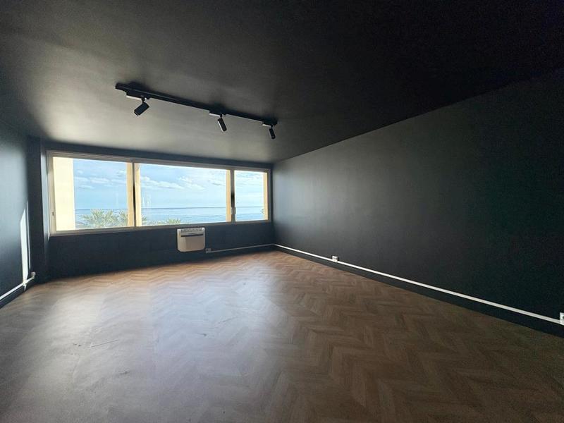 Local commercial - 68 m²