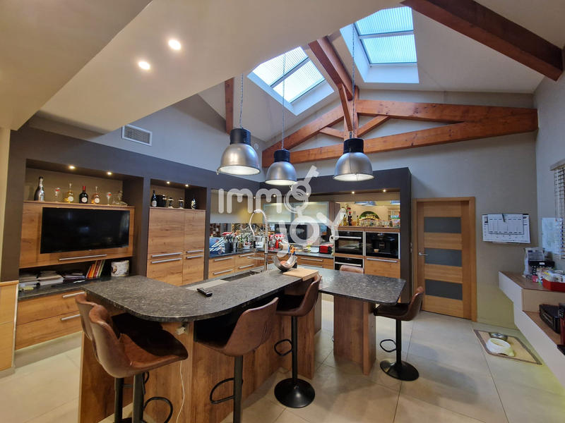 Villa - 268 m² - 7 pièces