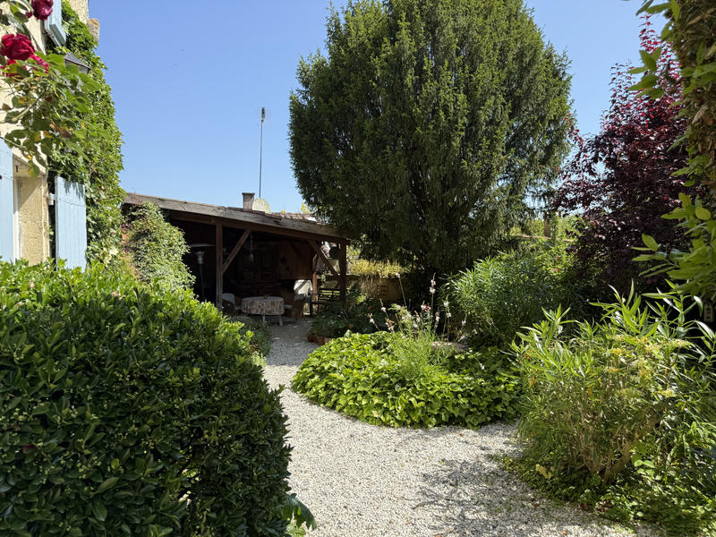 Maison de village - 197 m² - 9 pièces