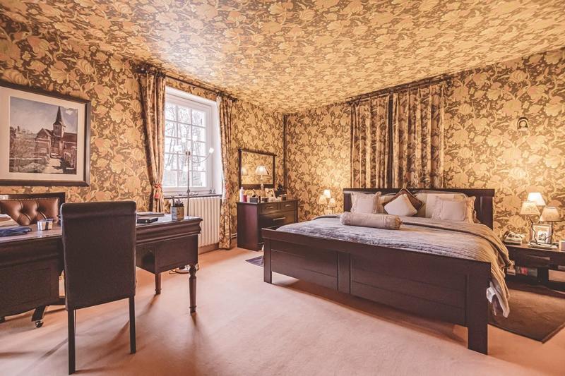 Villa - 275 m² - 9 pièces