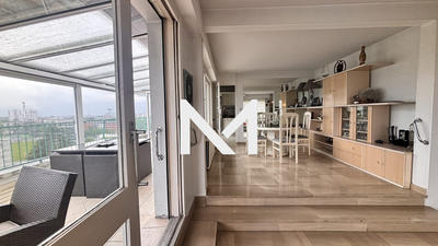 Appartement - 132 m² - 4 pièces