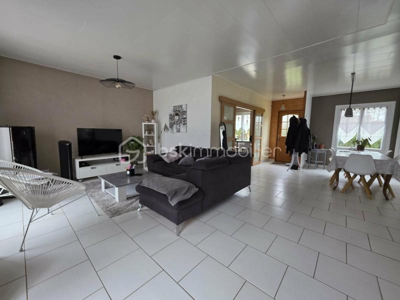 Pavillon - 130 m² - 6 pièces