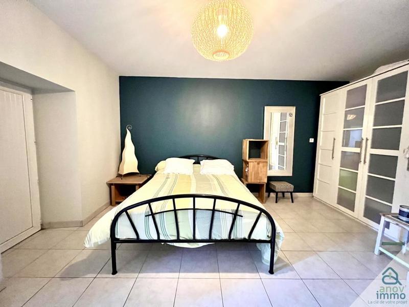 Propriété - 232 m² - 7 pièces