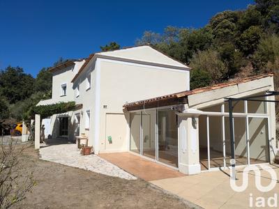 Maison - 163 m² - 5 pièces