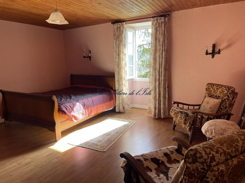 Maison - 155 m² - 7 pièces