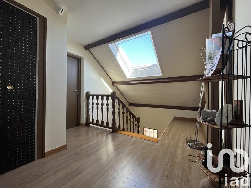 Maison - 180 m² - 7 pièces