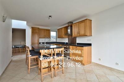 Maison - 180 m² - 7 pièces